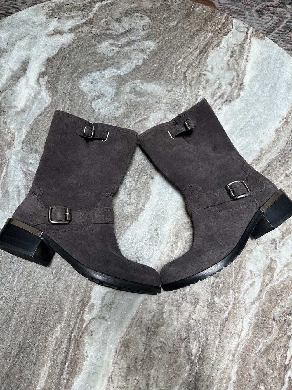 NEW Vince Camuto VC-Windy Motorcycle Suede Ankle Boots Womens Sz 8.5 Tuscan Gray